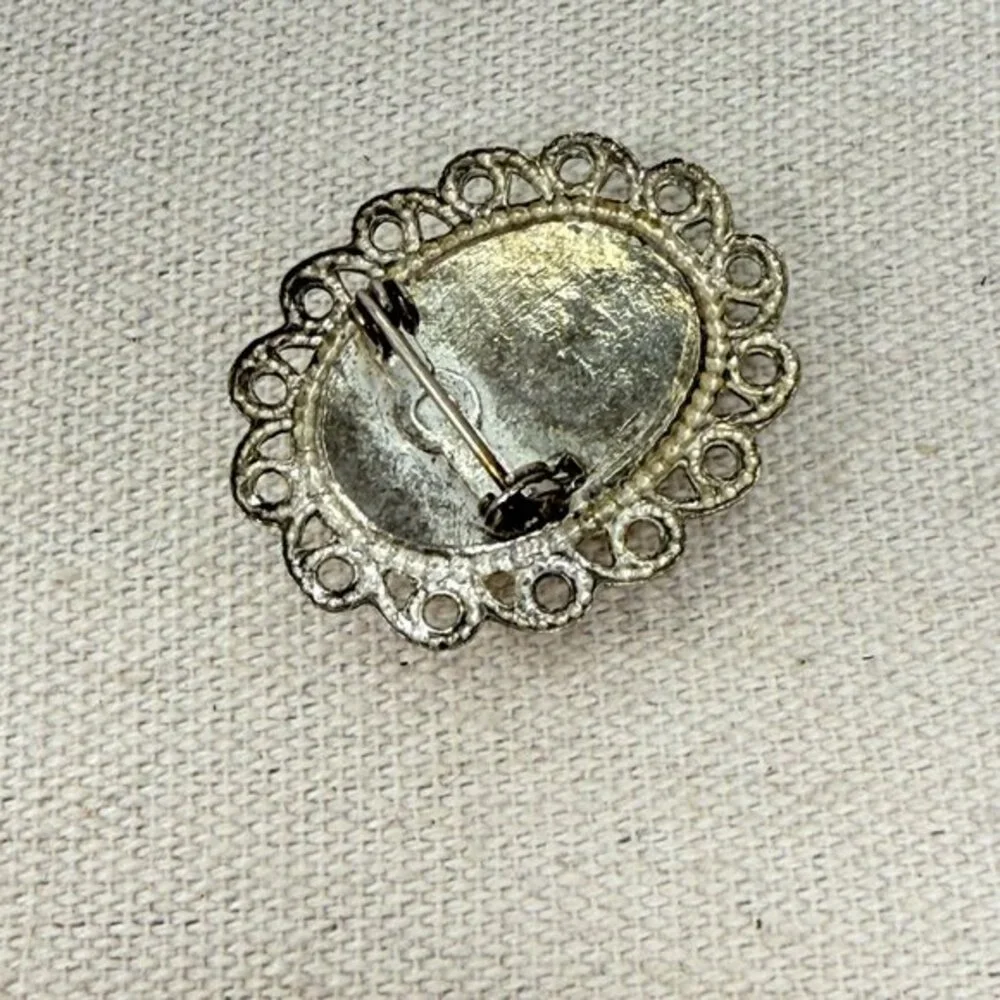 Vintage this filigree